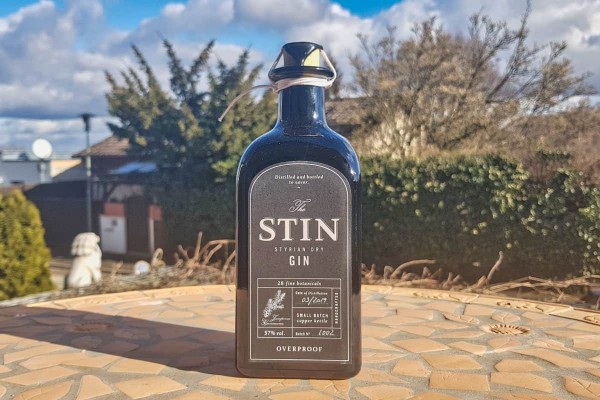 ginnatic-stin-gin-overproof